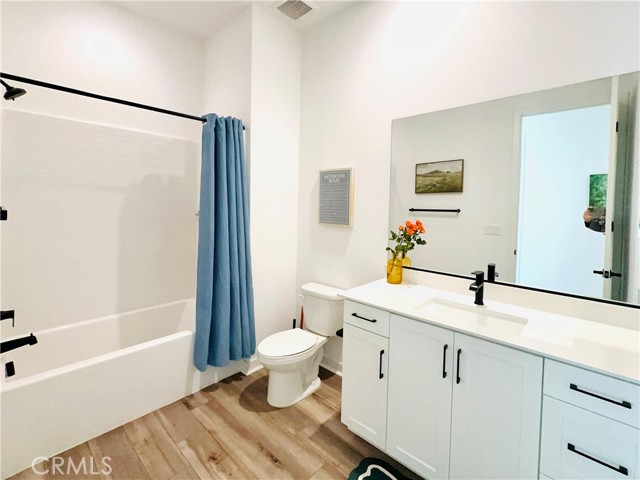 Detail Gallery Image 24 of 28 For 147 Culture, Irvine,  CA 92618 - 4 Beds | 3 Baths