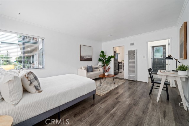 617 Cedar Avenue, Long Beach CA: https://media.crmls.org/medias/b8404c48-1b88-4d9f-91d3-b0d4c64ef53e.jpg