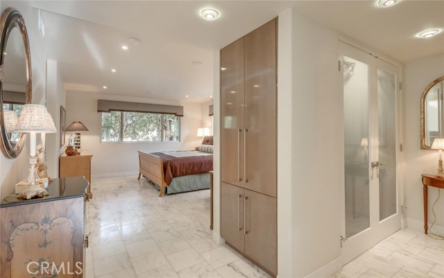 1 Tiburon Court, Manhattan Beach, California 90266, 3 Bedrooms Bedrooms, ,Residential,Sold,Tiburon,SB17005932