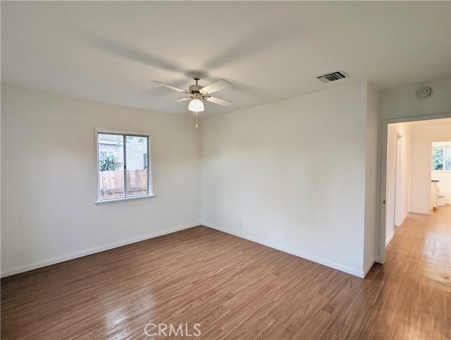 Detail Gallery Image 14 of 16 For 15239 Lorne St, Panorama City,  CA 91402 - – Beds | – Baths
