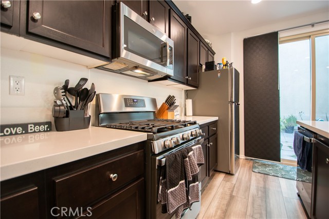 Detail Gallery Image 6 of 38 For 29392 Tourmaline Way, Winchester,  CA 92596 - 3 Beds | 2/1 Baths