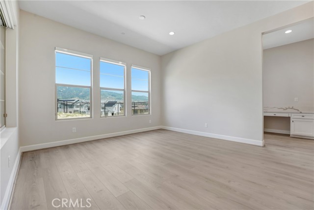 Detail Gallery Image 10 of 40 For 21201 Wildflower Way, Chatsworth,  CA 91311 - 5 Beds | 5 Baths