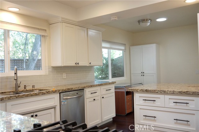 Detail Gallery Image 30 of 48 For 4127 Lanterman, La Canada Flintridge,  CA 91011 - 3 Beds | 2/1 Baths