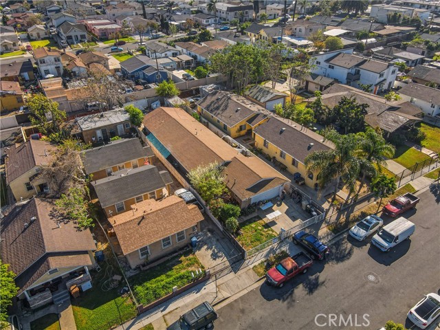 1230 W 88th, Los Angeles CA: https://media.crmls.org/medias/b842b5fe-970b-4991-a620-6c4608f8ad7f.jpg