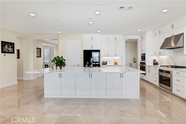 Detail Gallery Image 11 of 75 For 39589 Dayspring Way, Temecula,  CA 92591 - 5 Beds | 3/1 Baths