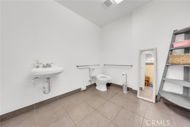 118 E Live Oak Avenue, Arcadia, California 91006, ,Commercial Sale,For Sale,118 E Live Oak Avenue,CRAR25082626