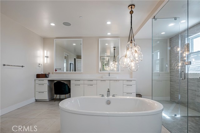 20532 W Birmingham Way, Porter Ranch CA: https://media.crmls.org/medias/b84530e4-7c25-4092-bb3a-7fda50396e38.jpg