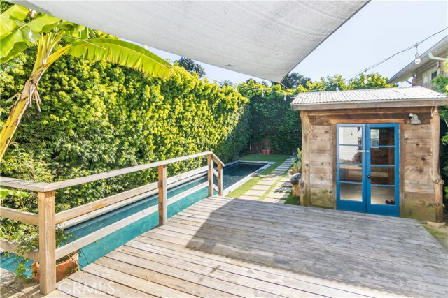 Detail Gallery Image 13 of 38 For 243 Windward, Venice,  CA 90291 - 2 Beds | 2 Baths