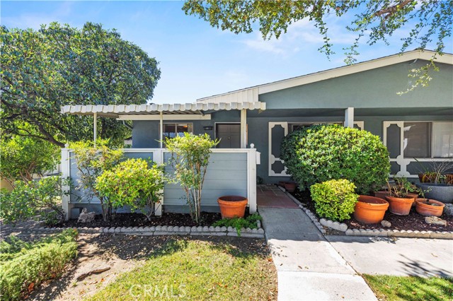 2 Bed Home for Sale in Newhall, California