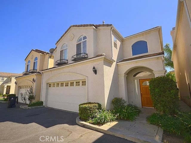 Detail Gallery Image 1 of 15 For 17767 Merridy St, Northridge,  CA 91325 - 3 Beds | 3 Baths