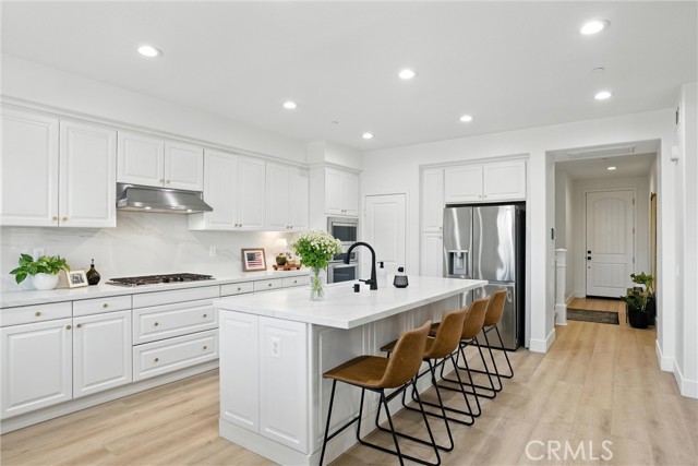 12 Rastro Street, Rancho Mission Viejo CA: https://media.crmls.org/medias/b8465341-2402-42c6-8565-c5d6bd9dbfa9.jpg