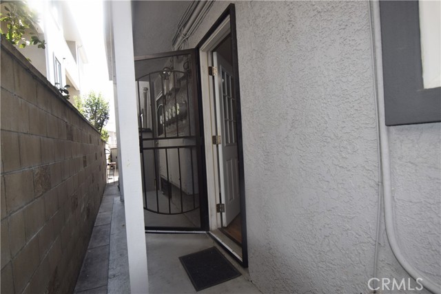 Detail Gallery Image 6 of 10 For 317 Providencia Ave #C,  Burbank,  CA 91504 - 2 Beds | 1 Baths