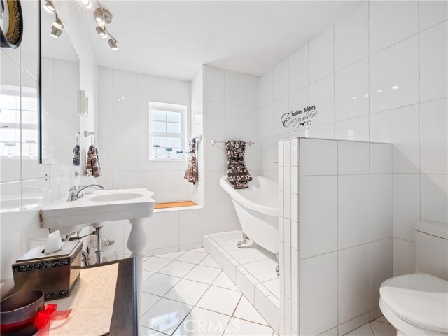 13136 Tawya Road, Apple Valley CA: https://media.crmls.org/medias/b846d49f-556a-4079-829c-a7c17bbf3ef8.jpg