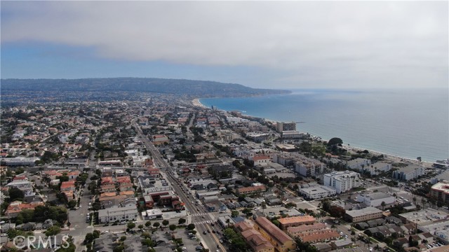 807 El Redondo Avenue, Redondo Beach CA: https://media.crmls.org/medias/b847595e-4177-42dd-9d6a-9ec26c4a334f.jpg