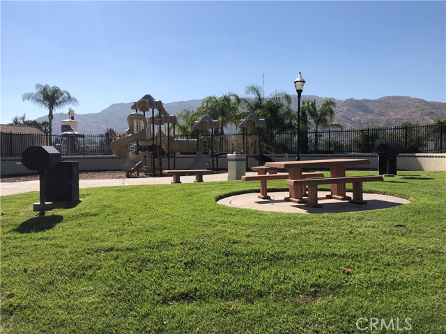 Detail Gallery Image 21 of 22 For 16175 La Fortuna, Moreno Valley,  CA 92551 - 2 Beds | 2 Baths