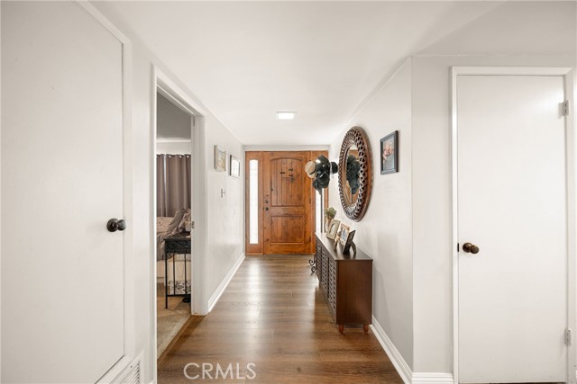 22353 Roscoe Boulevard, West Hills CA: https://media.crmls.org/medias/b8492739-0c4f-402f-b041-4997b63daa24.jpg