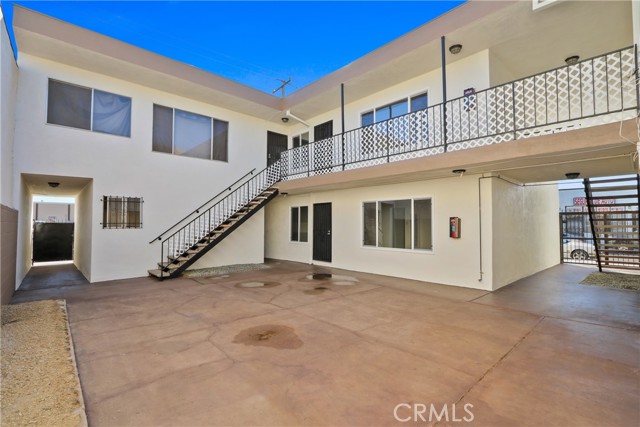 Detail Gallery Image 2 of 37 For 10730 Burin Ave, Inglewood,  CA 90304 - – Beds | – Baths