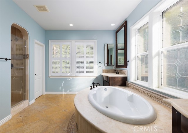 Detail Gallery Image 22 of 40 For 3401 S Sheffield Rd, Santa Ana,  CA 92704 - 5 Beds | 4/1 Baths