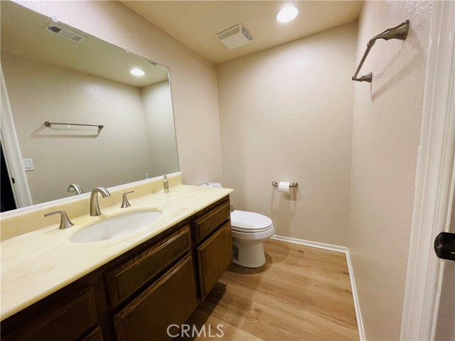 10201 Mason Avenue, Chatsworth CA: https://media.crmls.org/medias/b84ac6e3-4387-4df3-928e-ace790f95023.jpg