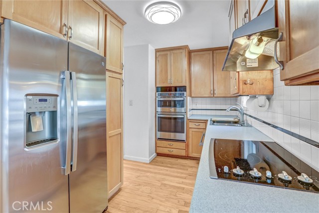 1800 Sunset Drive, Vista CA: https://media.crmls.org/medias/b84afdcd-8a2e-4f5c-b5b5-d07e629080b1.jpg