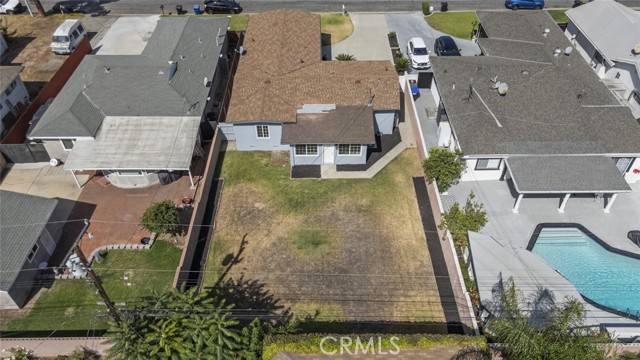 5040 N Lyman Avenue, Covina CA: https://media.crmls.org/medias/b84b63ed-e143-441c-81a2-cd4fa17925dd.jpg