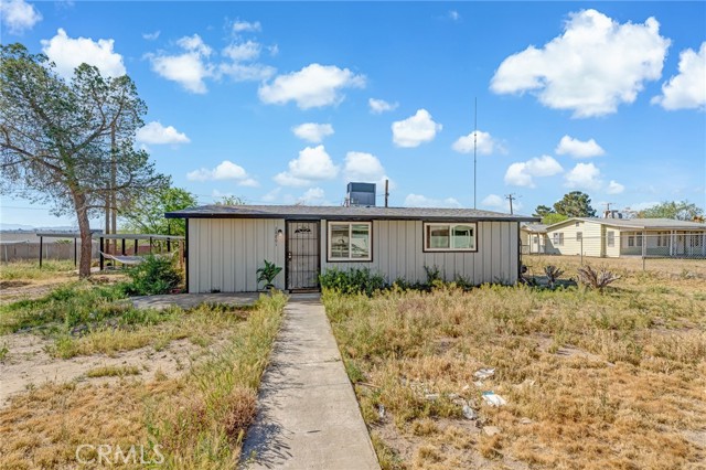 Detail Gallery Image 2 of 27 For 28801 Howard Rd, Barstow,  CA 92311 - 2 Beds | 1 Baths
