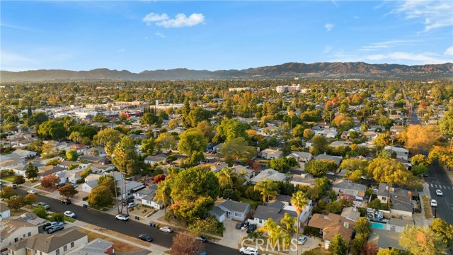 19119 Lemay Street, Reseda CA: https://media.crmls.org/medias/b84c7d63-ac5c-436e-a87b-a2d138e2af45.jpg