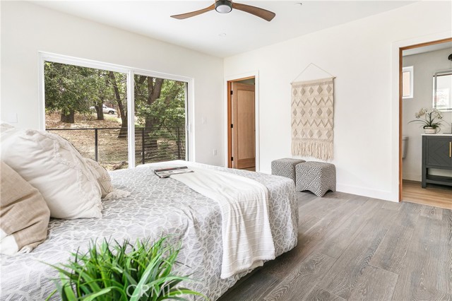 1670 Grass Valley Road, Lake Arrowhead CA: https://media.crmls.org/medias/b84d026c-f1cf-4da2-9800-fe3c910b694b.jpg
