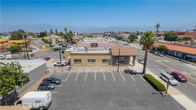 Image 7 of 14 For 215 Citrus Avenue