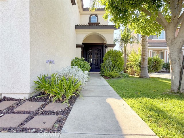 15767 Buck Point Lane, Fontana CA: https://media.crmls.org/medias/b84e243e-2f83-4312-99f1-639b79ea3c83.jpg