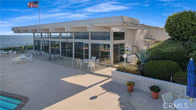 32735 Seagate Drive, Rancho Palos Verdes CA: https://media.crmls.org/medias/b84e3c33-9737-4503-99e3-6ad8113cf5ae.jpg