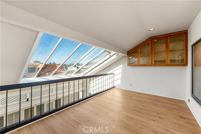 1510 W Oceanfront, Newport Beach CA: https://media.crmls.org/medias/b84e680d-ab2b-4010-8a23-d1c215fd6578.jpg