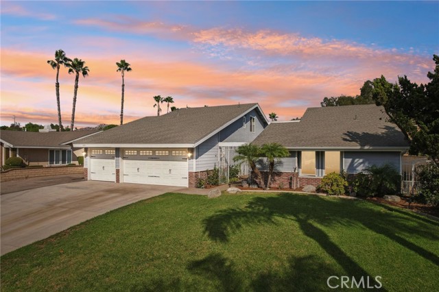 Detail Gallery Image 1 of 65 For 1371 Corona Ave, Norco,  CA 92860 - 5 Beds | 3/1 Baths