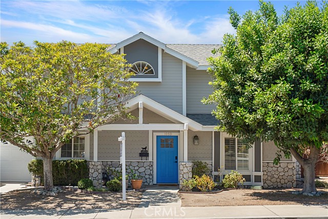 Detail Gallery Image 1 of 26 For 105 Grand Ave #D,  Monrovia,  CA 91016 - 3 Beds | 2/1 Baths