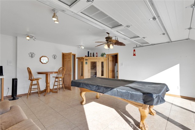 Detail Gallery Image 14 of 42 For 10328 El Centro, Oak Hills,  CA 92344 - 5 Beds | 4 Baths