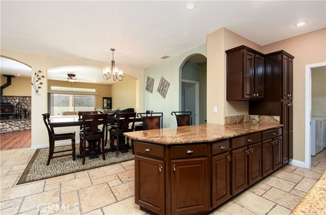 Detail Gallery Image 8 of 40 For 30938 Emperor, Canyon Lake,  CA 92587 - 4 Beds | 3 Baths