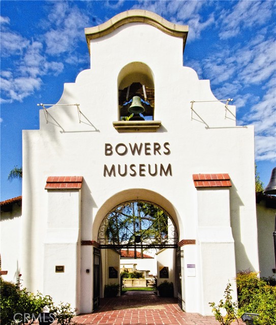 1003 W Myrtle Street, Santa Ana CA: https://media.crmls.org/medias/b851c0a7-7533-4fbe-9ed9-e1e6ec52b649.jpg