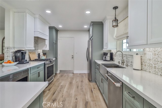 2230 Cordero Avenue, Simi Valley CA: https://media.crmls.org/medias/b851e937-76e2-400a-bb41-1ad675380dfd.jpg