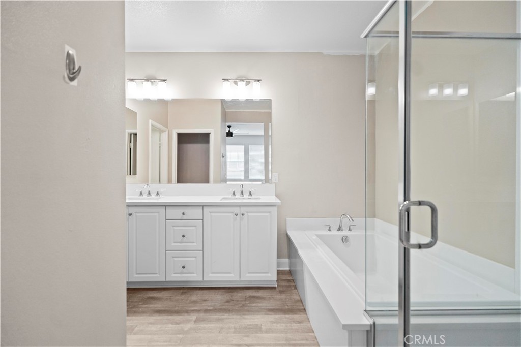 MLS #WS25270586 image #46