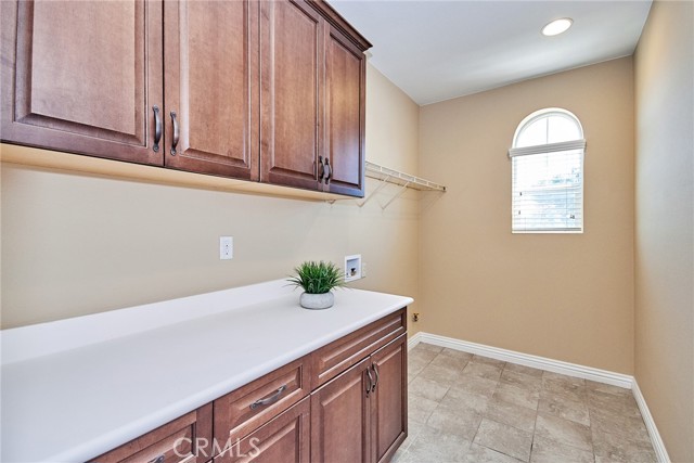 Detail Gallery Image 23 of 41 For 9749 La Vine Ct, Rancho Cucamonga,  CA 91701 - 4 Beds | 4/1 Baths