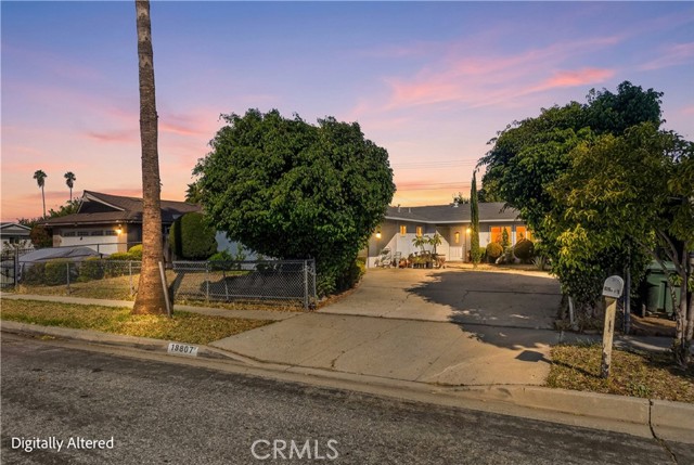 18807 Elizondo Street photo 2