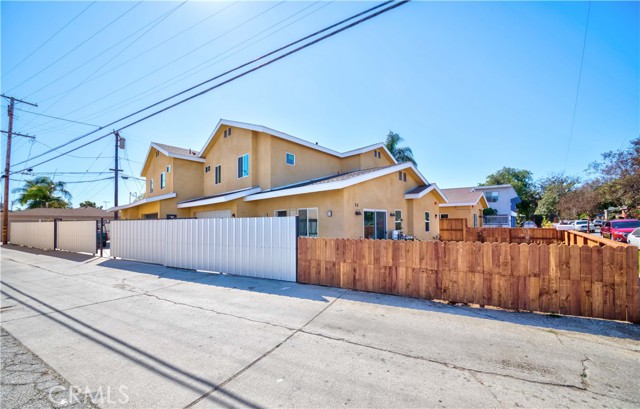 24 W Louise Street Long Beach, California **BRAND NEW Construction, NEVER-BEEN-LIVED-IN, Turn Key condition, and MOVE-IN READY, detached Extended Duplex Home located in North Long Beach. **Very private Single-family home with extended and large family** Attached 2 car garage with automatic sliding metal gate fence **high ceiling**First floor consists of 2 bedrooms and 2 bathrooms, kitchen, front yard & back yard, attached 2-car garage. Second floor consists of 3 beds and 2 baths and living room, which consists of Master bedroom and bath, and seprate in-suit master bed and bath. ** Fantastic Designed Kitchen: White Cabinets and quartz counter top, Stainless Steel Appliances, 4 Burner Cooktop and vent hood, and convenient Laundry Room at first floor in garage. Only minutes to 710 and 91 Freeways! Don't wait for this exciting opportunity to rent a home in the beautiful North Long Beach.