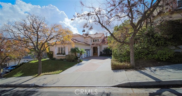 Detail Gallery Image 2 of 48 For 3828 Sky View Ln, La Crescenta,  CA 91214 - 5 Beds | 4 Baths