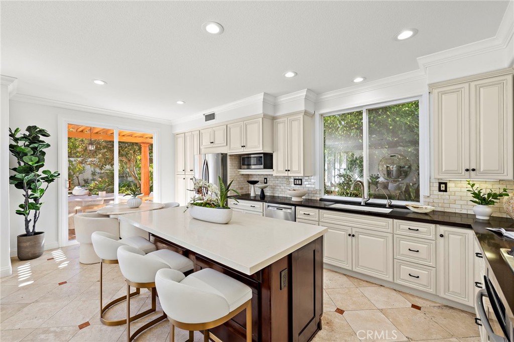 MLS #OC25257856 image #7