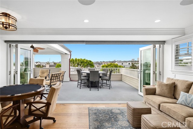 Detail Gallery Image 24 of 37 For 1752 Plaza Del Norte, Newport Beach,  CA 92661 - 4 Beds | 4/1 Baths