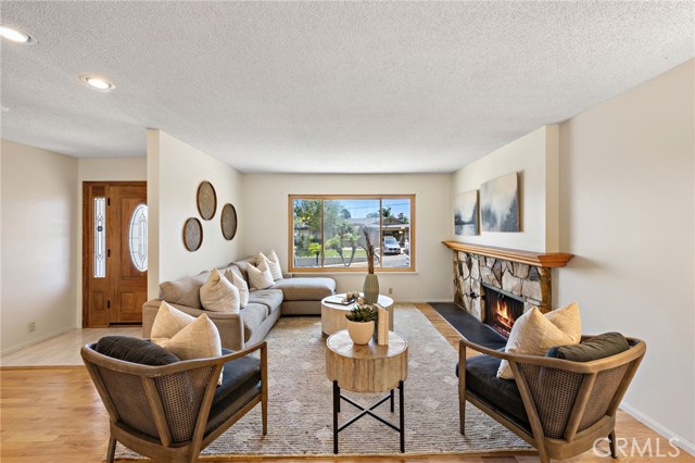 32672 Alta Pine Lane, San Juan Capistrano CA: https://media.crmls.org/medias/b8556c4f-e2f3-40c4-9c4e-81b967cd0bf9.jpg