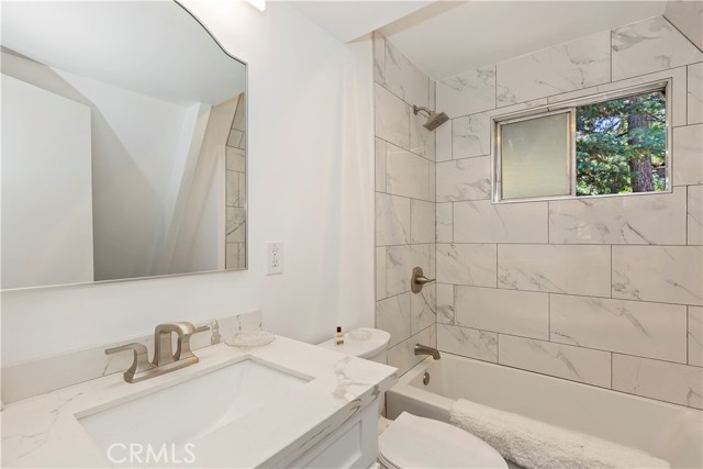 Detail Gallery Image 13 of 31 For 323 Mittry Ln, Lake Arrowhead,  CA 92352 - 3 Beds | 2 Baths