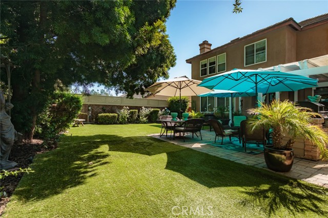 1045 Inverlochy Drive, Fallbrook CA: https://media.crmls.org/medias/b856d5be-93a2-432b-a01c-a16912a44c83.jpg