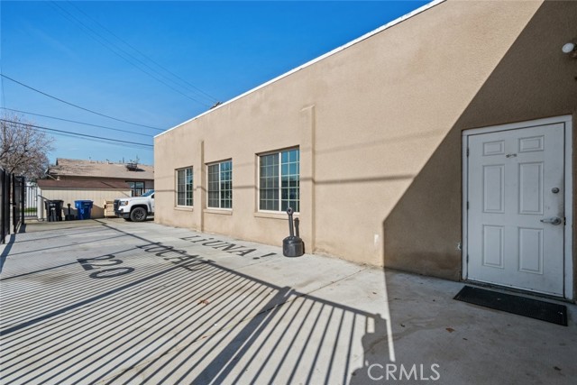 2201 H Street, Bakersfield, California 93301, ,Commercial Sale,For Sale,2201 H Street,CRSR24018199