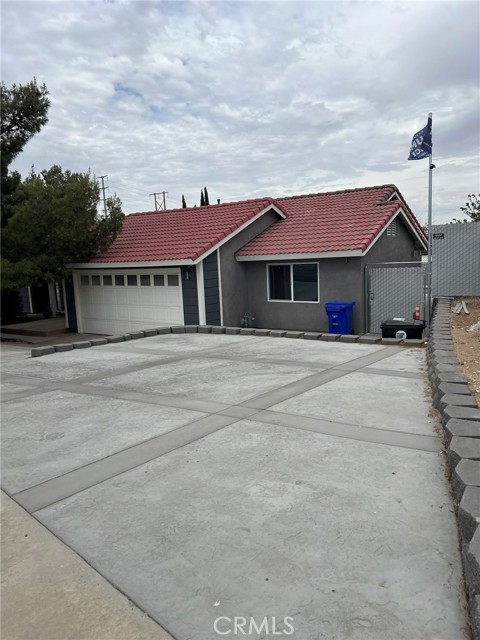 12255 Pacoima Road, Victorville CA: https://media.crmls.org/medias/b8570f49-6238-449f-9313-eadffecbb7a0.jpg